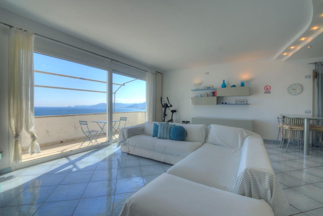 Villa Ischia Attico Sul Mare A Verezzi Borgio Verezzi Extérieur photo